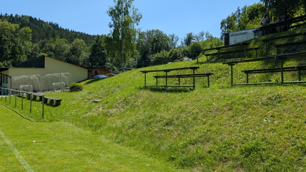 Fotbalové hřiště Řetová  - Řetová 