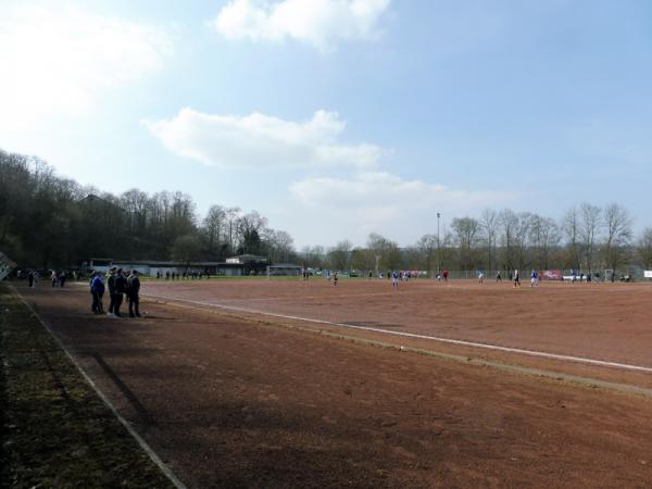 Bezirkssportanlage Schmitzers Wiese Platz 3 - Koblenz