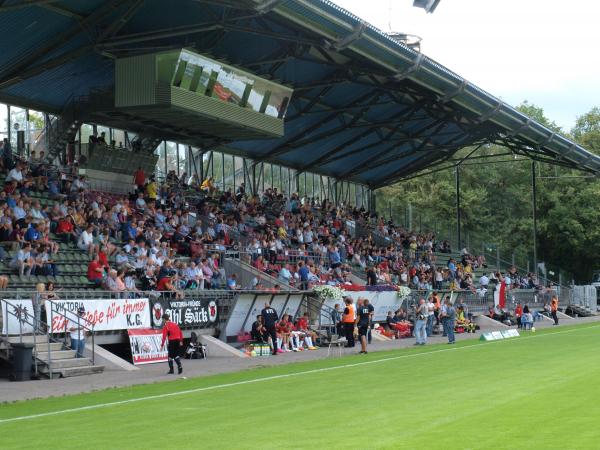 Stadion im Sportpark Höhenberg - Köln-Höhenberg