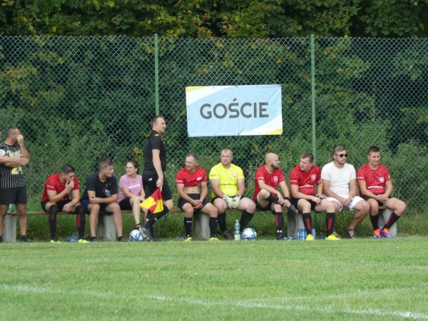 Boisko w Studzieniech - Studzieniec