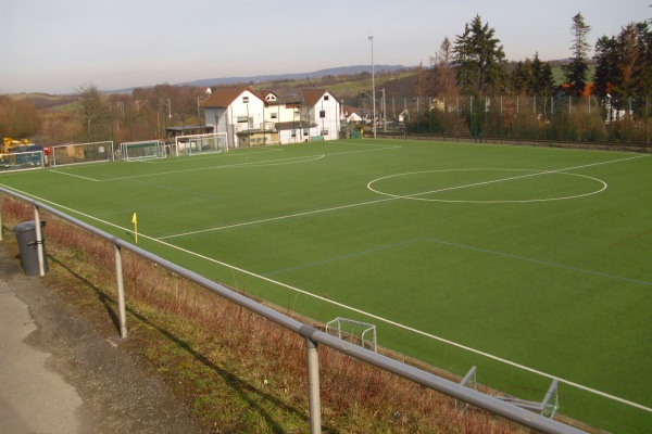 Sportplatz Wallbacher Straße 2 - Idstein-Wörsdorf