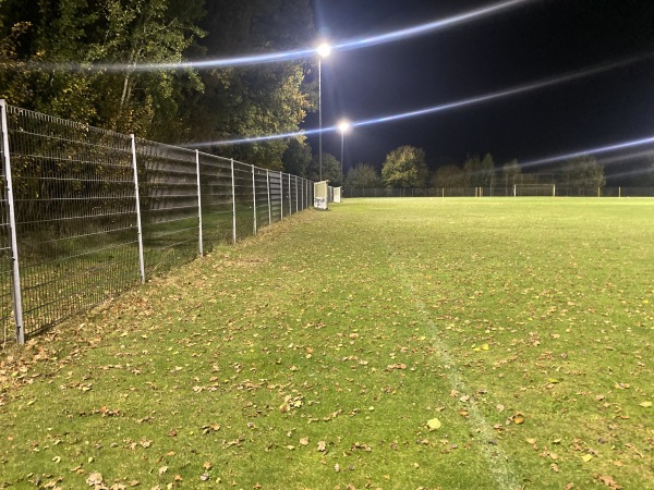 Sportplatz Schmalfeld B - Schmalfeld