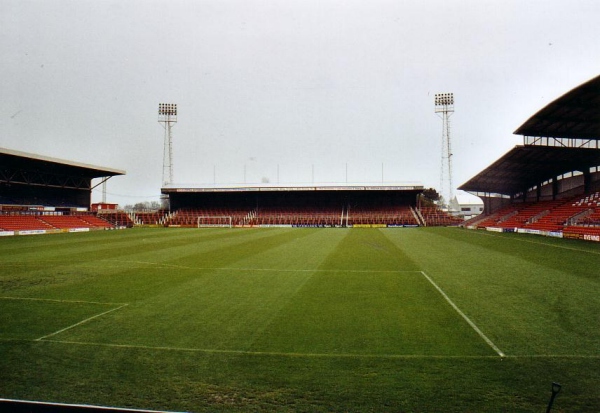 Y Cae Ras - Wrexham, WRX