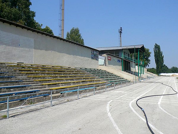 Stadionul Orășenesc  - Glodeni