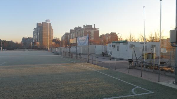 Campo de Fútbol Piqueñas - Madrid, MD
