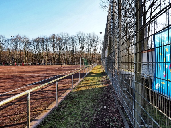 Bezirkssportanlage Im Emscherbruch Platz 2 - Gelsenkirchen-Resse