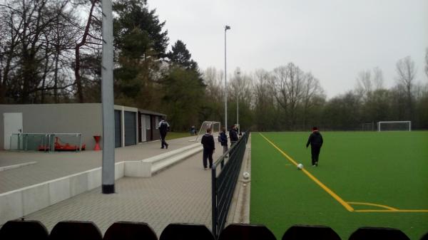 Sportanlage Biesterfeldstraße SW-Platz - Köln-Vogelsang