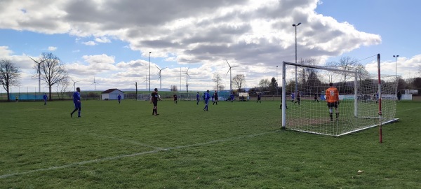 Sportstätten an der Grundschule B-Platz - Springe-Bennigsen