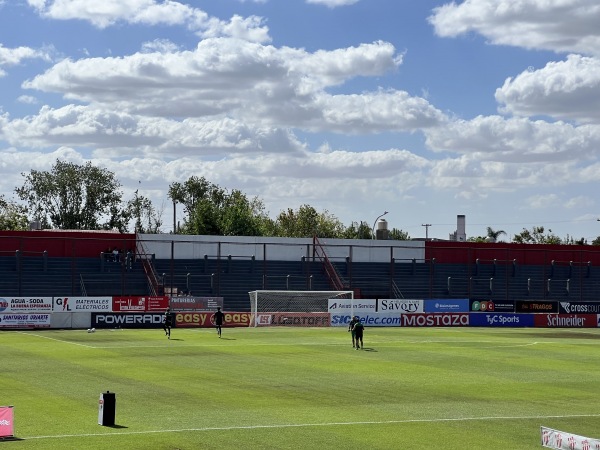 Estadio Pablo Comelli - Remedios de Escalada, BA