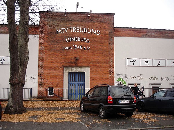 Sportpark Uelzener Straße - Lüneburg-Rotes Feld