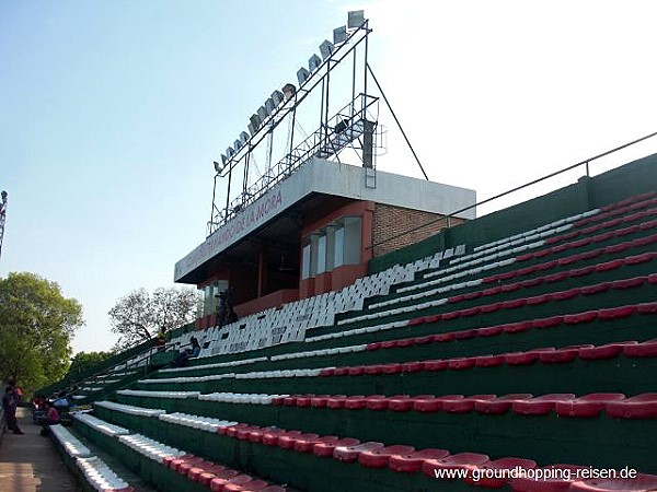 Estadio Emiliano R. Ghezzi - Fernando de la Mora