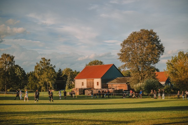 Sportplatz Plothen - Plothen