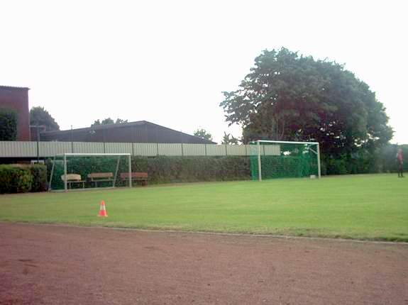 Sportplatz Grundschule Holthausen - Lingen/Ems-Holthausen-Biene