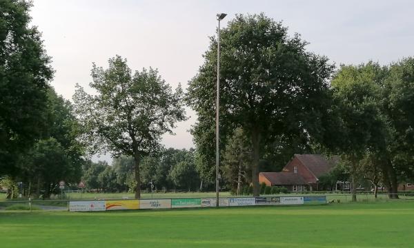 Sportplatz am Dorfgemeinschaftshaus - Haren/Ems-Landegge