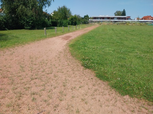 Schulsportanlage - Lindhorst