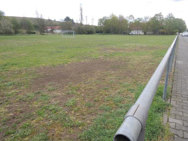 Sportplatz Gau-Weinheim - Gau-Weinheim