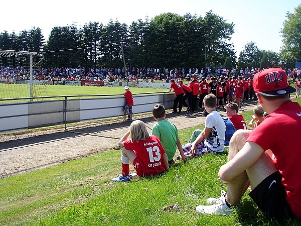 Ernst-Wagener-Stadion - Steinburg-Eichede