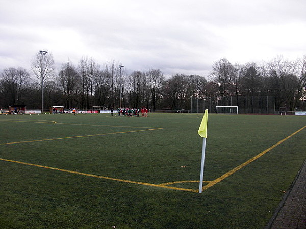 Bezirkssportanlage Furtwängler Straße Platz 2 - Hilden