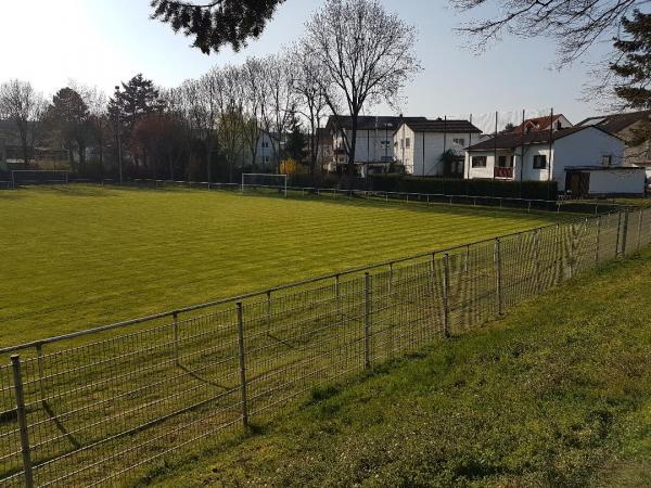 Sportplatz Edelweißstraße - Bad Nauheim-Schwalheim