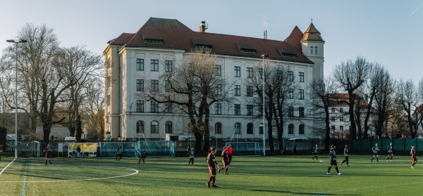 Sportanlage Charlottenhof Platz 2 - Leipzig-Alt-Lindenau