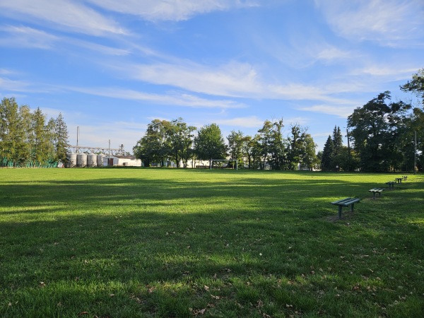 Boisko LZS Piast - Dzbańce-Osiedle