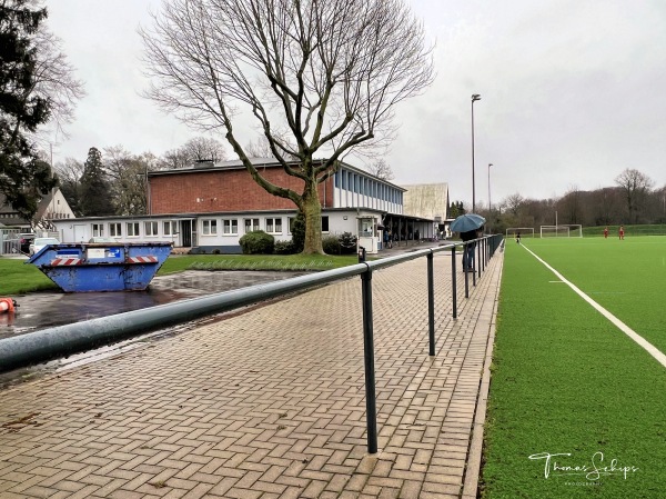 Sportplatz Föhrenweg - Essen/Ruhr-Haarzopf