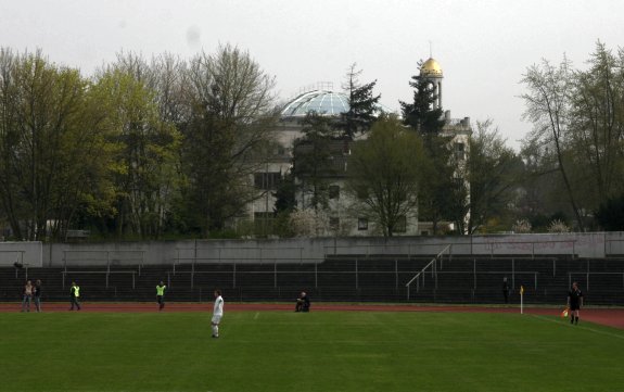 Stadion im Sportpark Pennenfeld - Bonn-Bad Godesberg