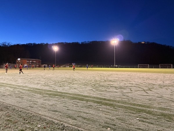 Sportplatz an der Teufelsburg - Überherrn-Felsberg