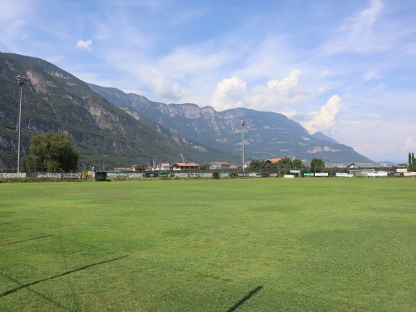 Fußballplatz Kurtinig  - Kurtinig an der Weinstraße 