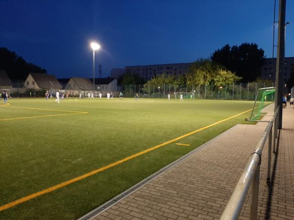 Sportanlage Am Breiten Luch Platz 2 - Berlin-Neu-Hohenschönhausen