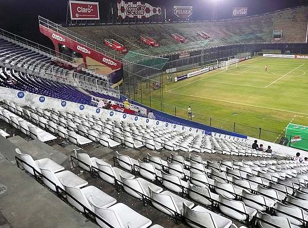 Estadio ueno Defensores del Chaco - Asunción