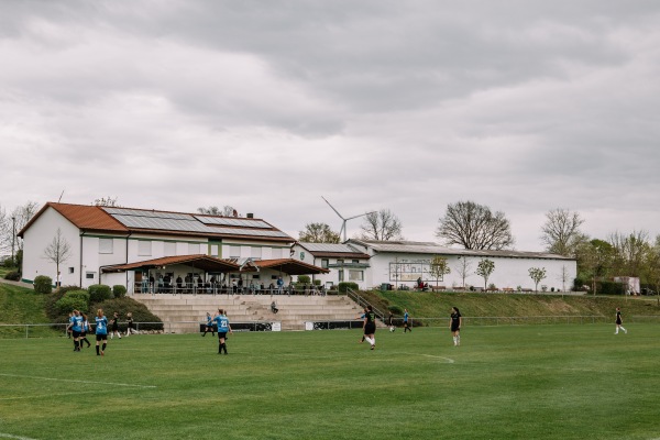 Sportgelände Am Sonnenhügel - Lonnerstadt