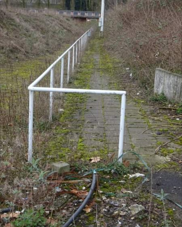 Bezirkssportanlage Stadion Mathias-Stinnes Platz 2 - Essen/Ruhr-Karnap