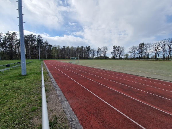 Waldsportplatz - Eggesin-Karpin