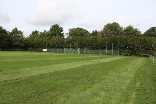 Sportplatz an der B57 - Linnich-Gereonsweiler