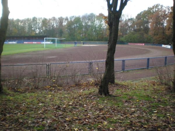 Bezirkssportanlage Stadion Lüttinghof - Gelsenkirchen-Buer-Hassel