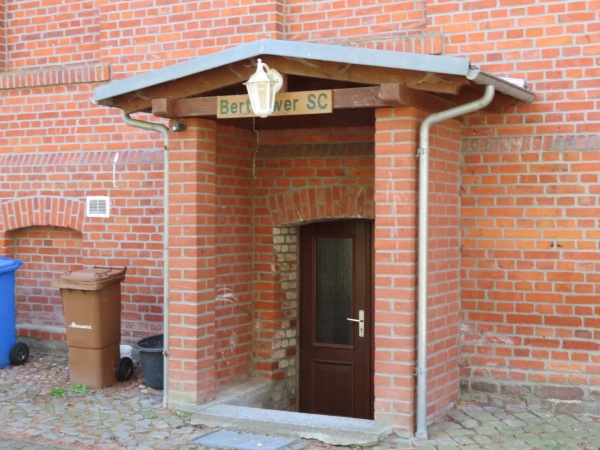 Sportplatz Altbertkower Weg - Goldbeck-Bertkow