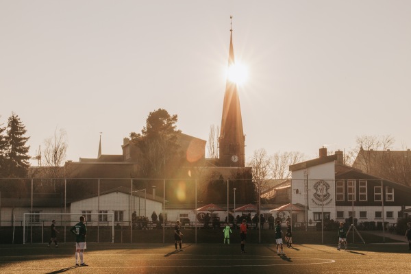 Sportplatz Pirnaer Landstraße - Dresden-Leuben