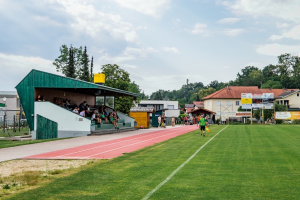 Sportplatz Steinerkirchen - Steinerkirchen an der Traun