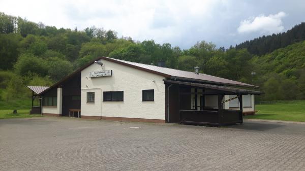 Sportplatz im Mühlenwoog - Frauenberg/Nahe