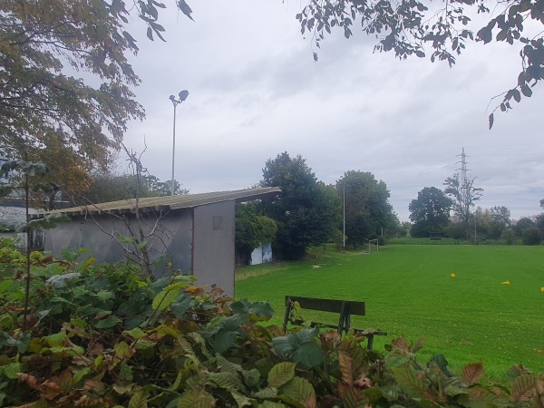 Sportplatz Schloßstraße - Rheinberg-Ossenberg