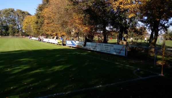 Sportplatz an der Grundschule - Apensen