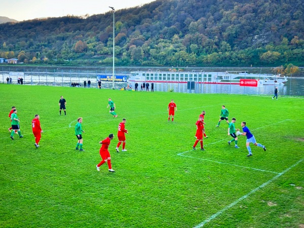 Sportplatz am Rhein - Kamp-Bornhofen