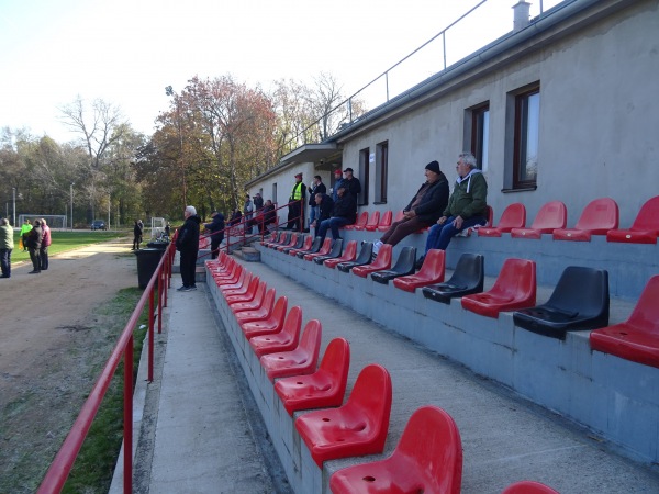 Futbalový štadión Mojmírovce - Mojmírovce