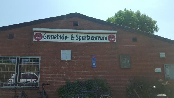 Gemeinde- und Sportzentrum Juliankadamm - Heiligenstedten