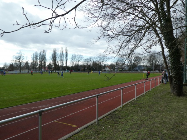 Friedrich-Ludwig-Jahn-Sportplatz 2 - Schöneiche bei Berlin