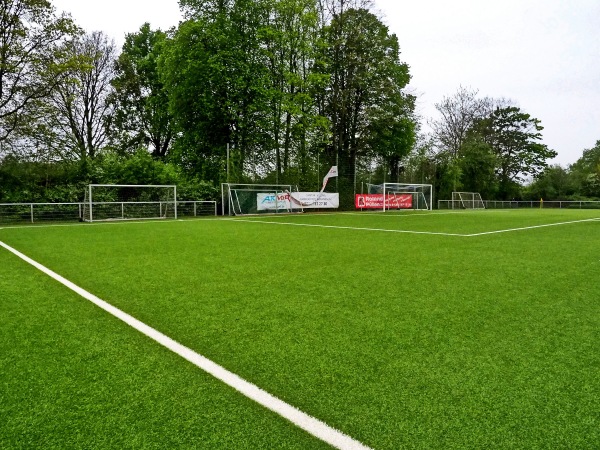 Bezirkssportanlage Am Eisenbrand Platz 4 - Meerbusch-Büderich