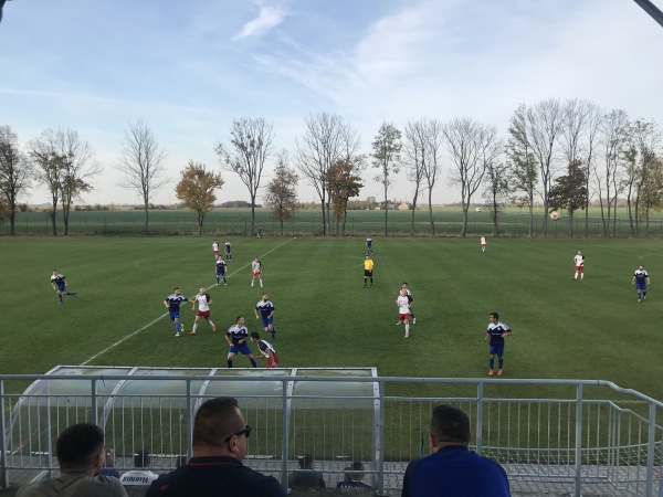 Stadion Piłkarski Radłovia Radłów - Radłów
