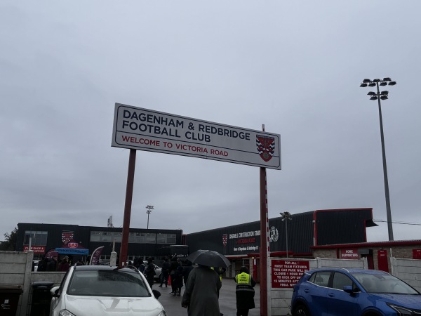 The Chigwell Construction Stadium - London-Dagenham, Greater London
