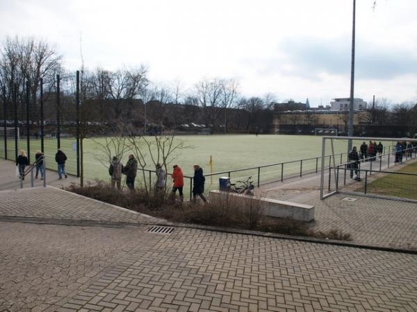 Bezirkssportanlage Feuerbachstraße Platz 2 - Düsseldorf-Bilk